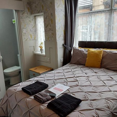 The Woodleigh Family Hotel Blackpool Buitenkant foto